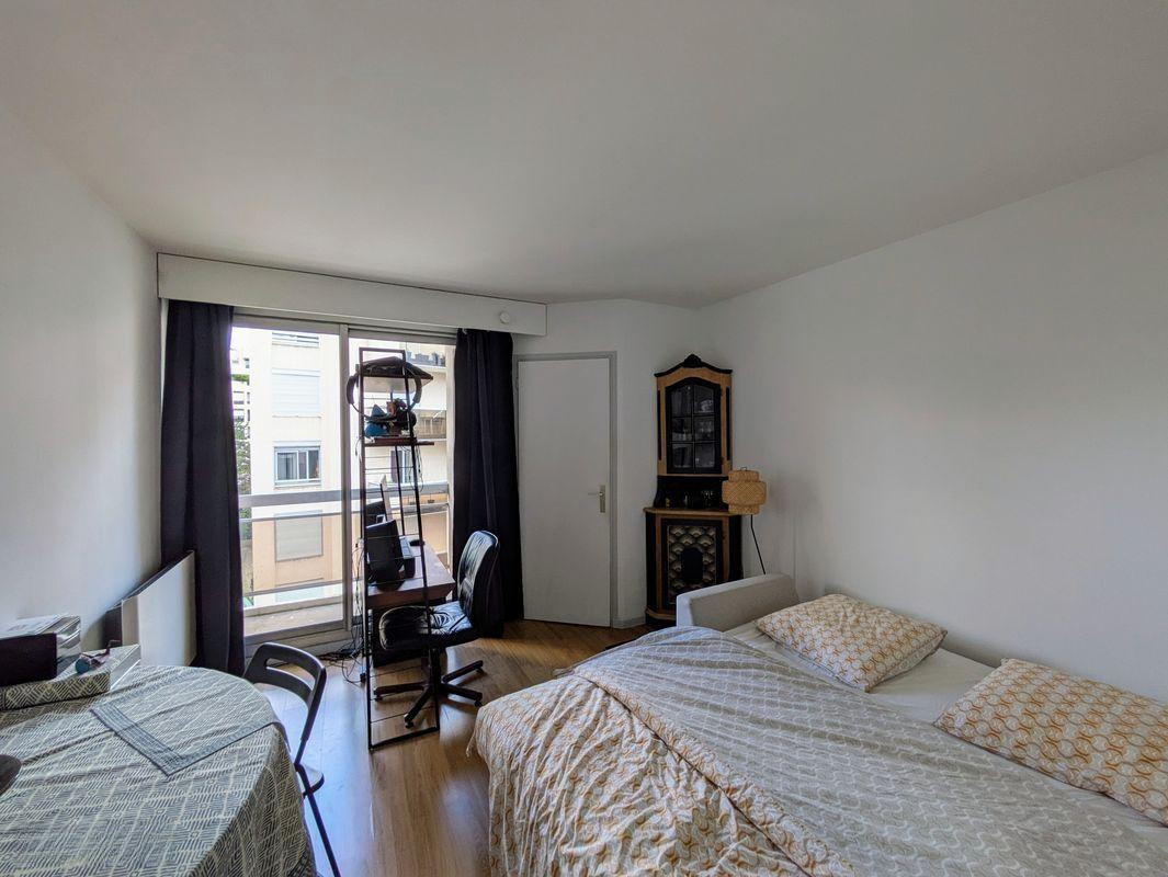 
                                                Location
                                                 Studio Vanves 21 m2 avec loggia