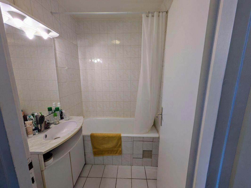 
                                                Location
                                                 Studio Vanves 21 m2 avec loggia