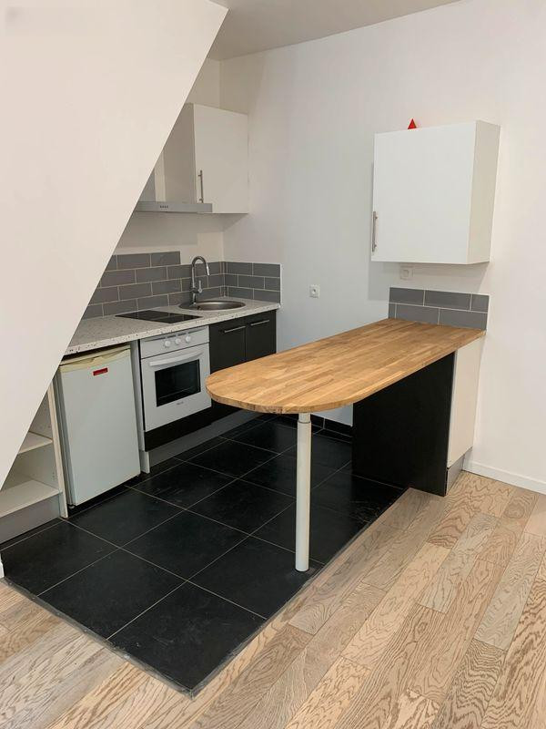 
                                                Location
                                                 Studio Vieux Lille 25 m² Rue du Metz