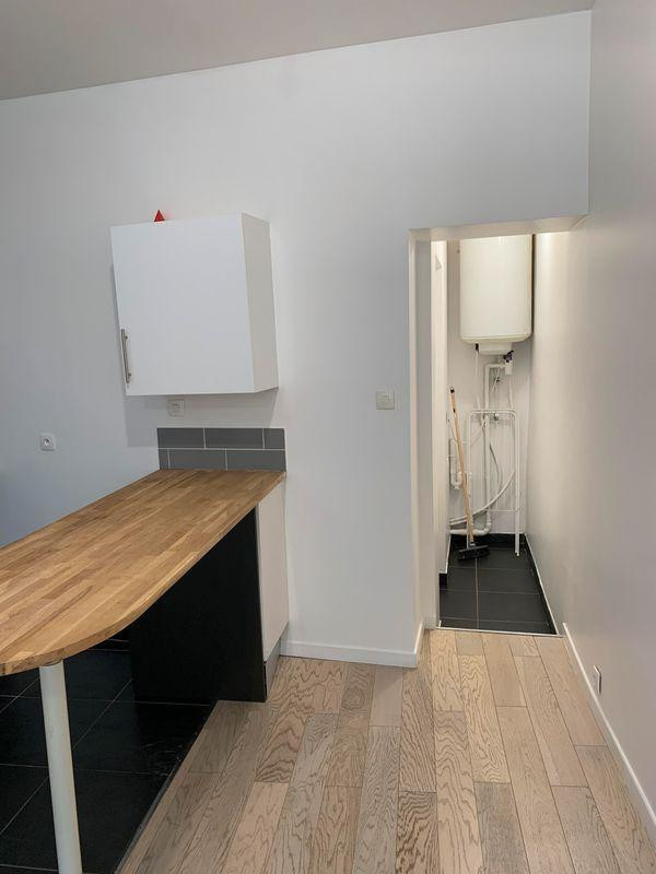 
                                                Location
                                                 Studio Vieux Lille 25 m² Rue du Metz