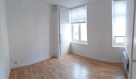 
                                                Location
                                                 Studio vieux Lille Place des Patiniers