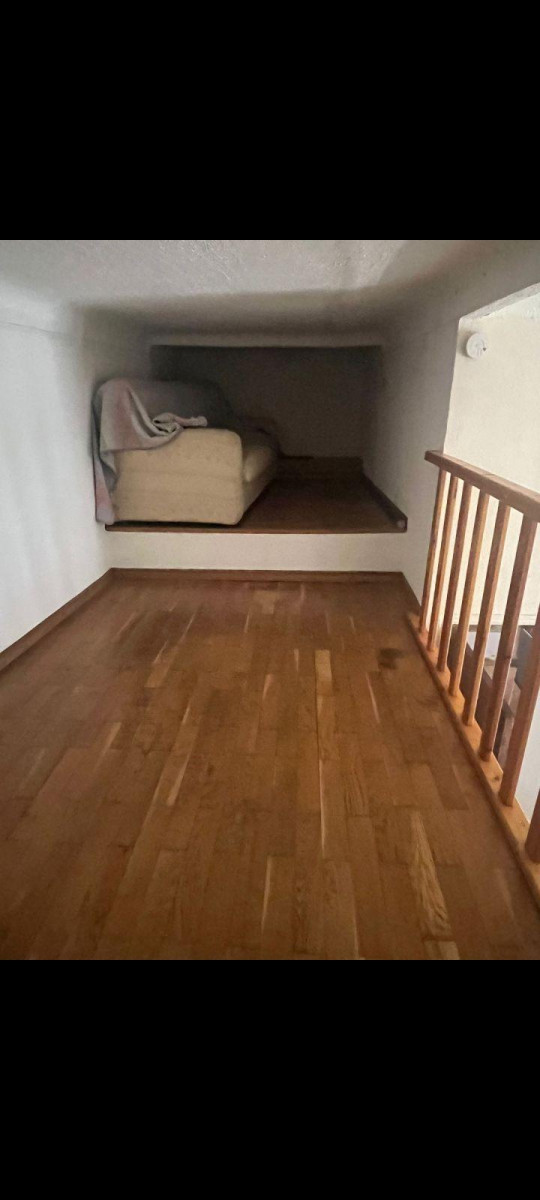 
                                                Location
                                                 Studio village avec mezzanine