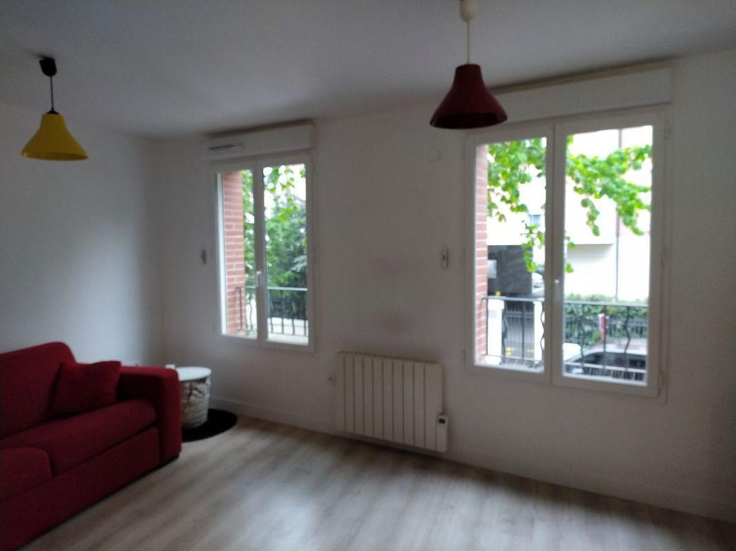 
                                                Location
                                                 Studio Vincennes - 20m2 Meublé, bien agencé