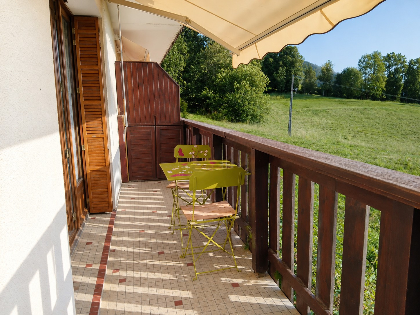 
                                                Vente
                                                 Studio vue dégagée, balcon et calme à La Chenevarie, à 4 minutes du village de Lans en Vercors.