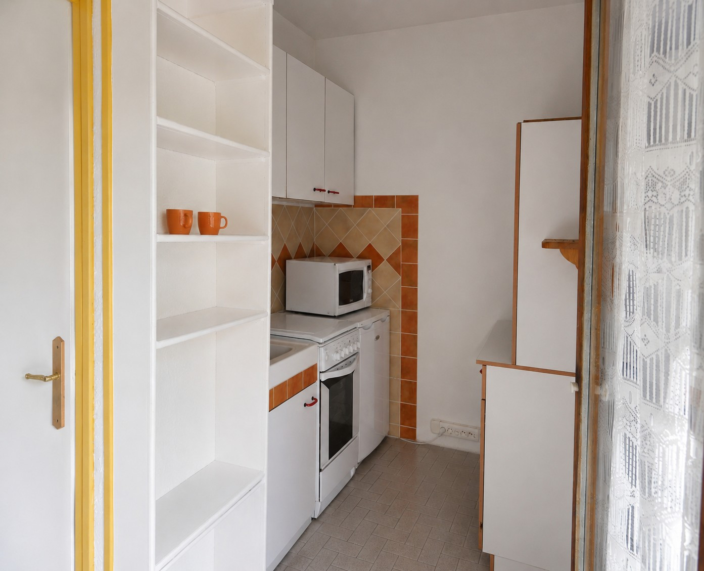 
                                                Vente
                                                 Studio vue dégagée, balcon et calme à La Chenevarie, à 4 minutes du village de Lans en Vercors.