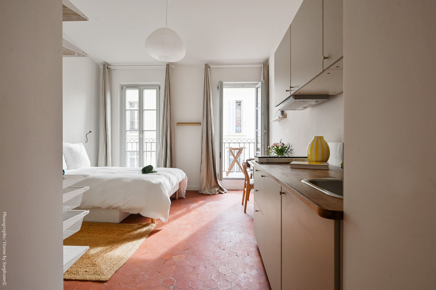 
                                                Location
                                                 Studios 20m²