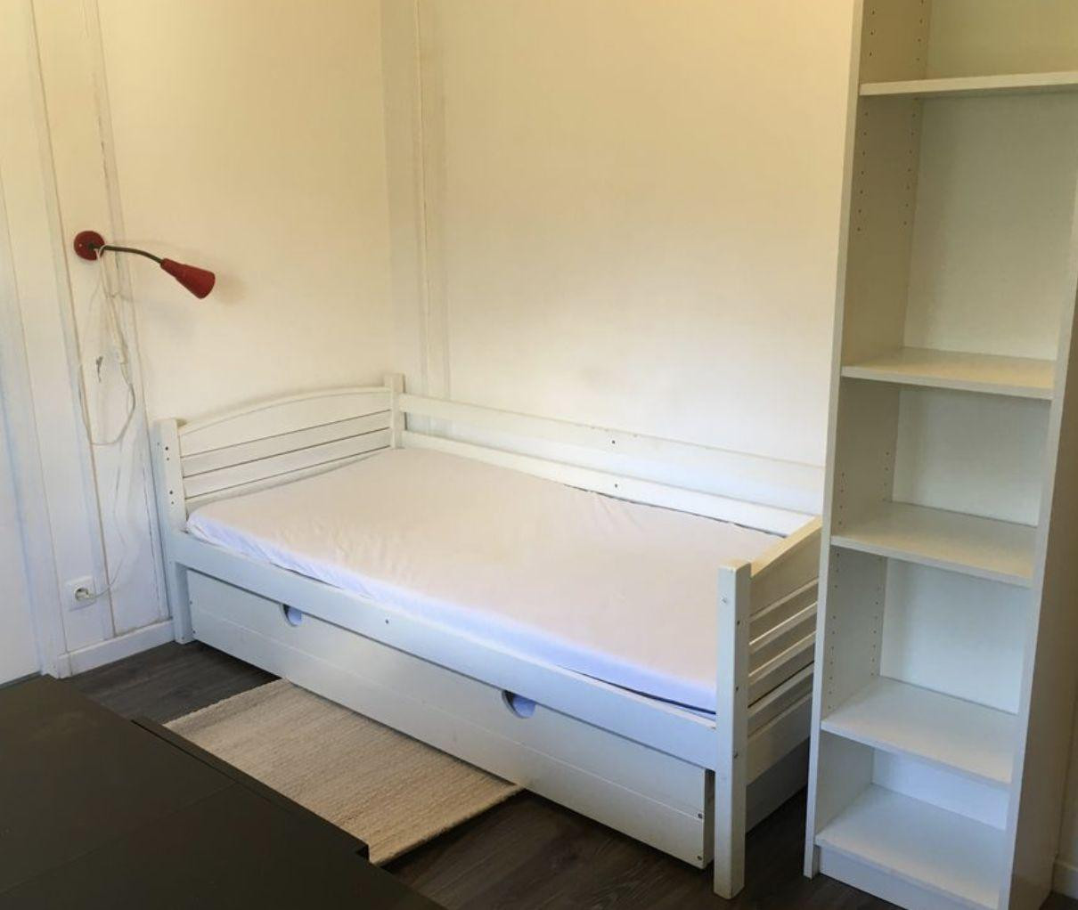 
                                                Location
                                                 Studios meublés