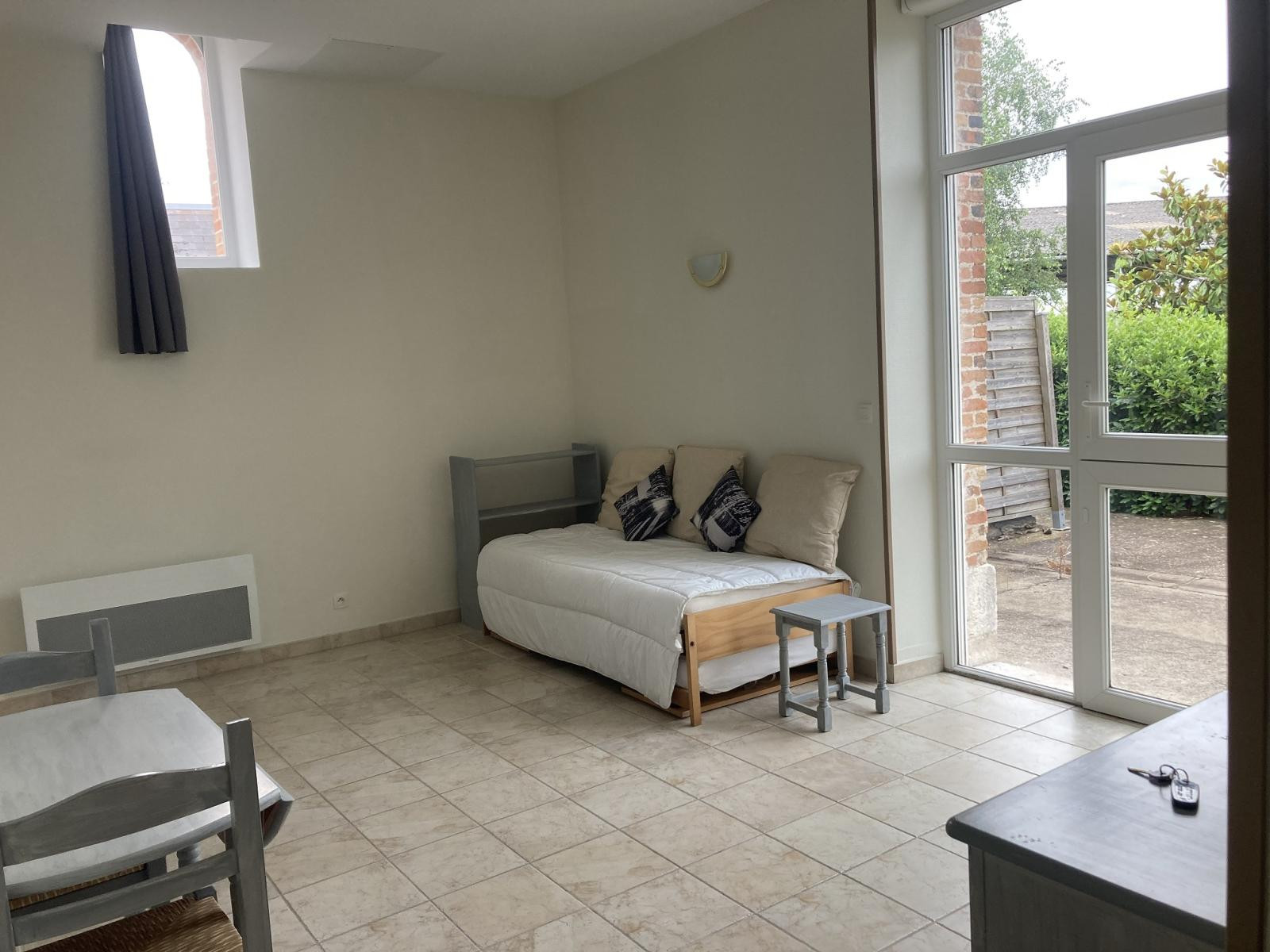 
                                                Location
                                                 STUDIOS MEUBLES ORLEANS
