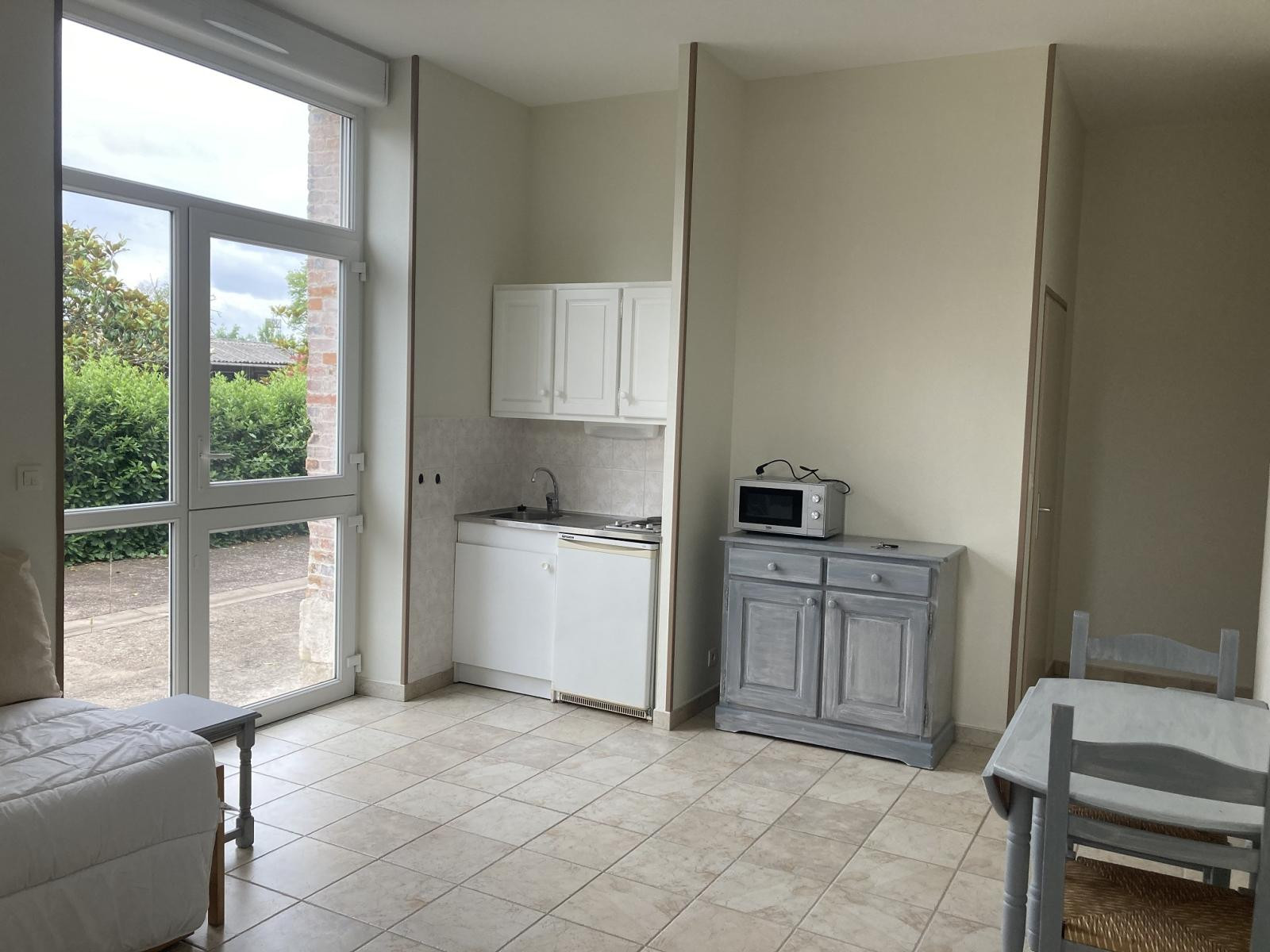 
                                                Location
                                                 STUDIOS MEUBLES ORLEANS