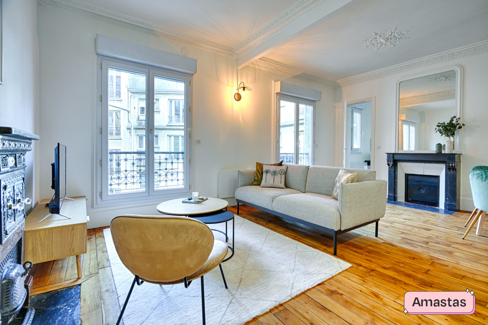
                                                Location
                                                 Sublime appartement 2 pièces rue Lafayette - Paris
