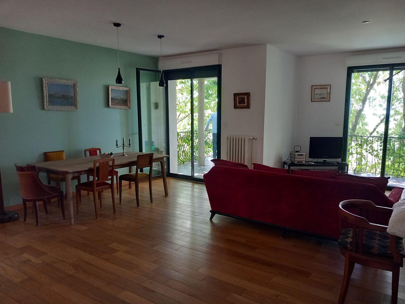 
                                                Location
                                                 Sublime appartement avec vue dominante