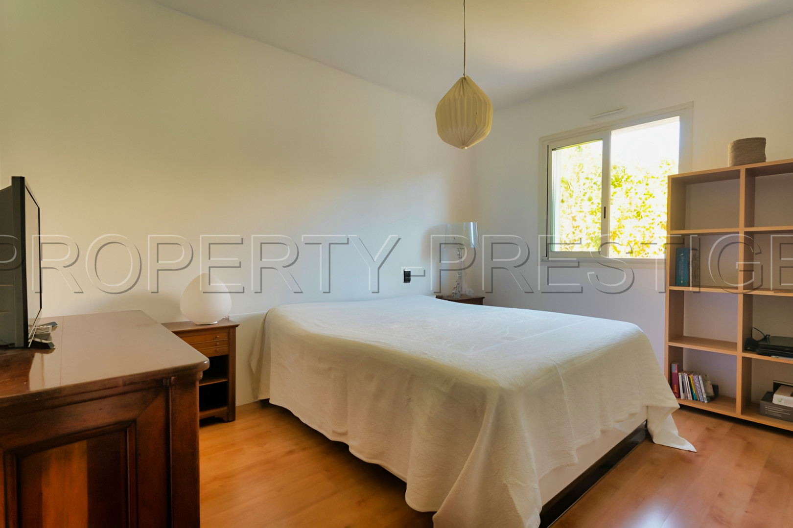 
                                                Vente
                                                 SUD BASTIA VILLA DE STANDING 170 M² PISCINE JACUZZI