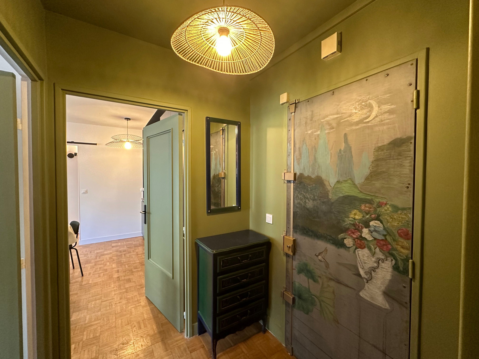 
                                                Location
                                                 Suite Canal - Rendez-vous avec Amélie, Emily et Arletty (loyer tout inclus)