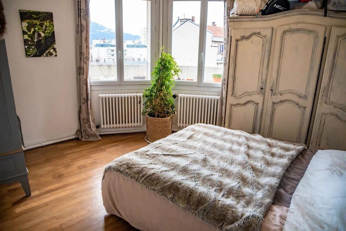 
                                                Location
                                                 Super 3 pièces 57m² à Grenoble rue de Stalingrad