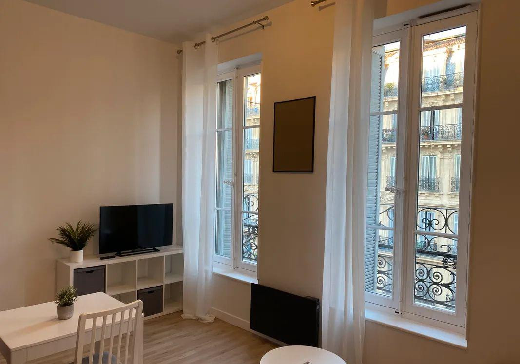 
                                                Location
                                                 Super Appartement T2 Meublé Marseille 13002