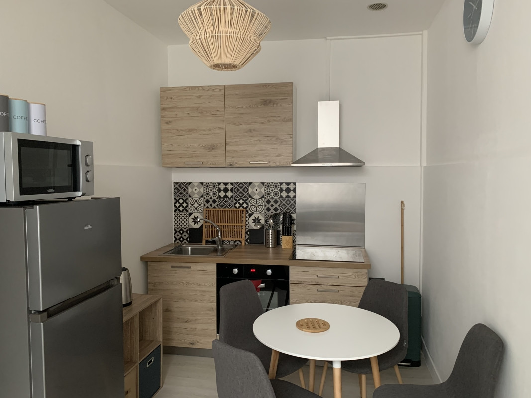 
                                                Location
                                                 Super T2 meublé secteur Lille Moulin - 2590102