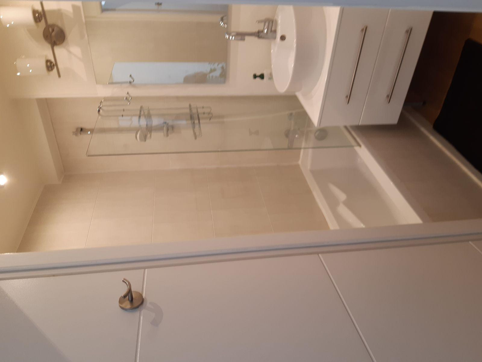 
                                                Location
                                                 Super T2 refait à neuf. Accès facile à Genève.