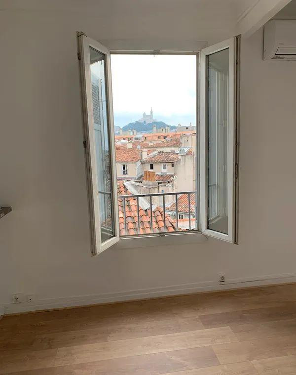
                                                Location
                                                 Superbe 2 Pièces 32m2 meublé avec vue à Noailles