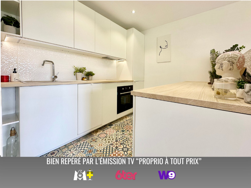 
                                                Vente
                                                 Superbe 2 pièces 48m2 rénové avec terrasse parking