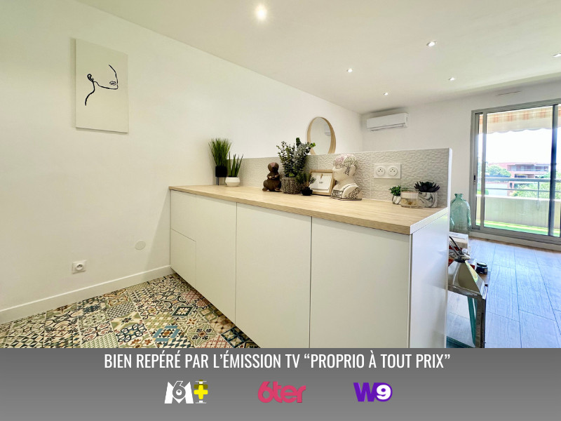 
                                                Vente
                                                 Superbe 2 pièces 48m2 rénové avec terrasse parking