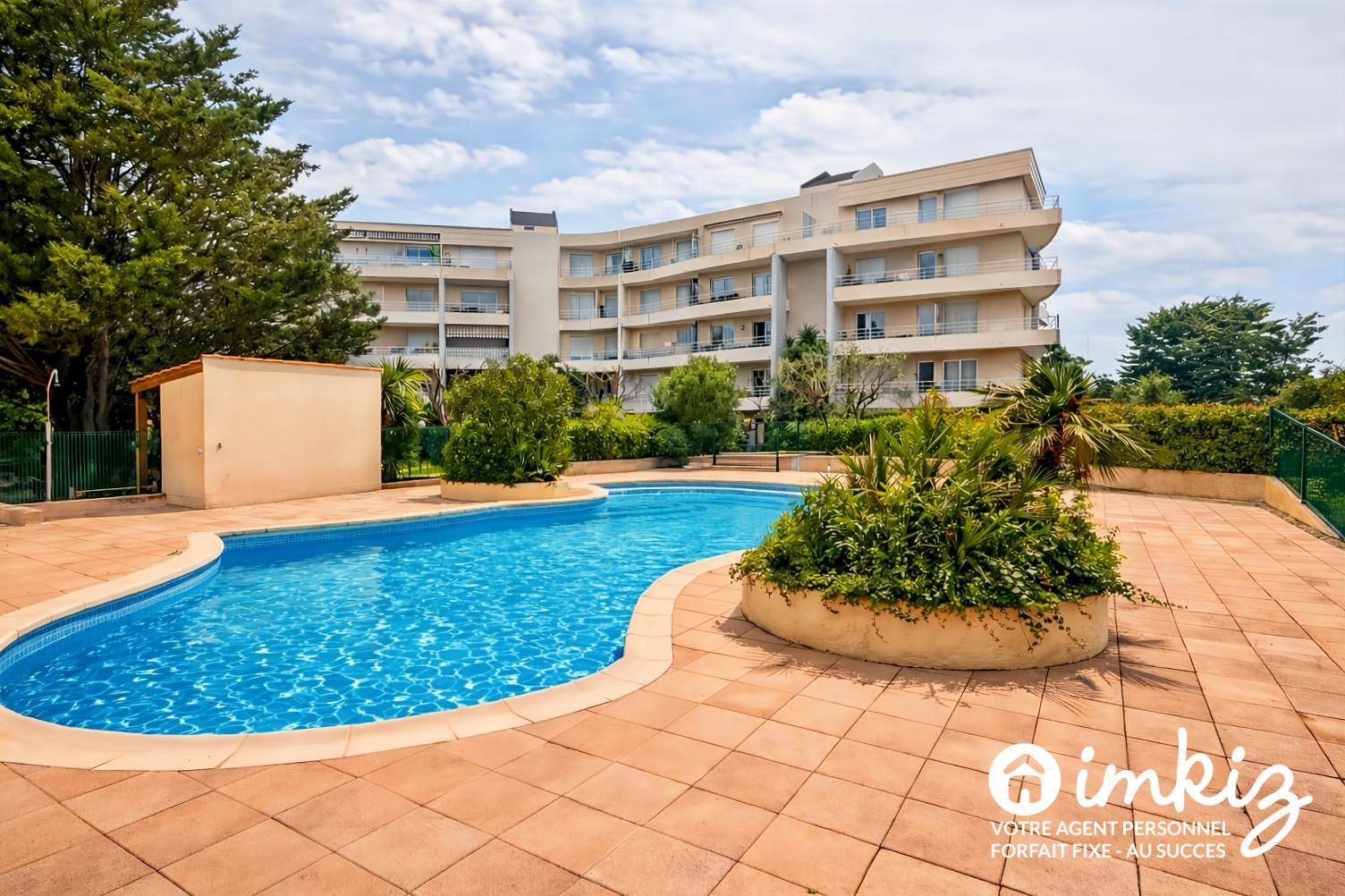 
                                                Vente
                                                 Superbe 2 pièces avec grande terrasse