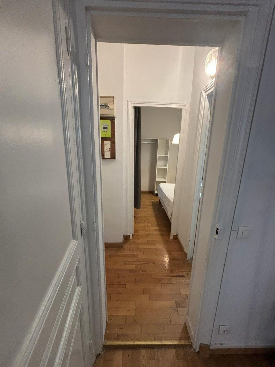 
                                                Location
                                                 Superbe 2 pièces meublé 25m2 Paris 17ème Villiers