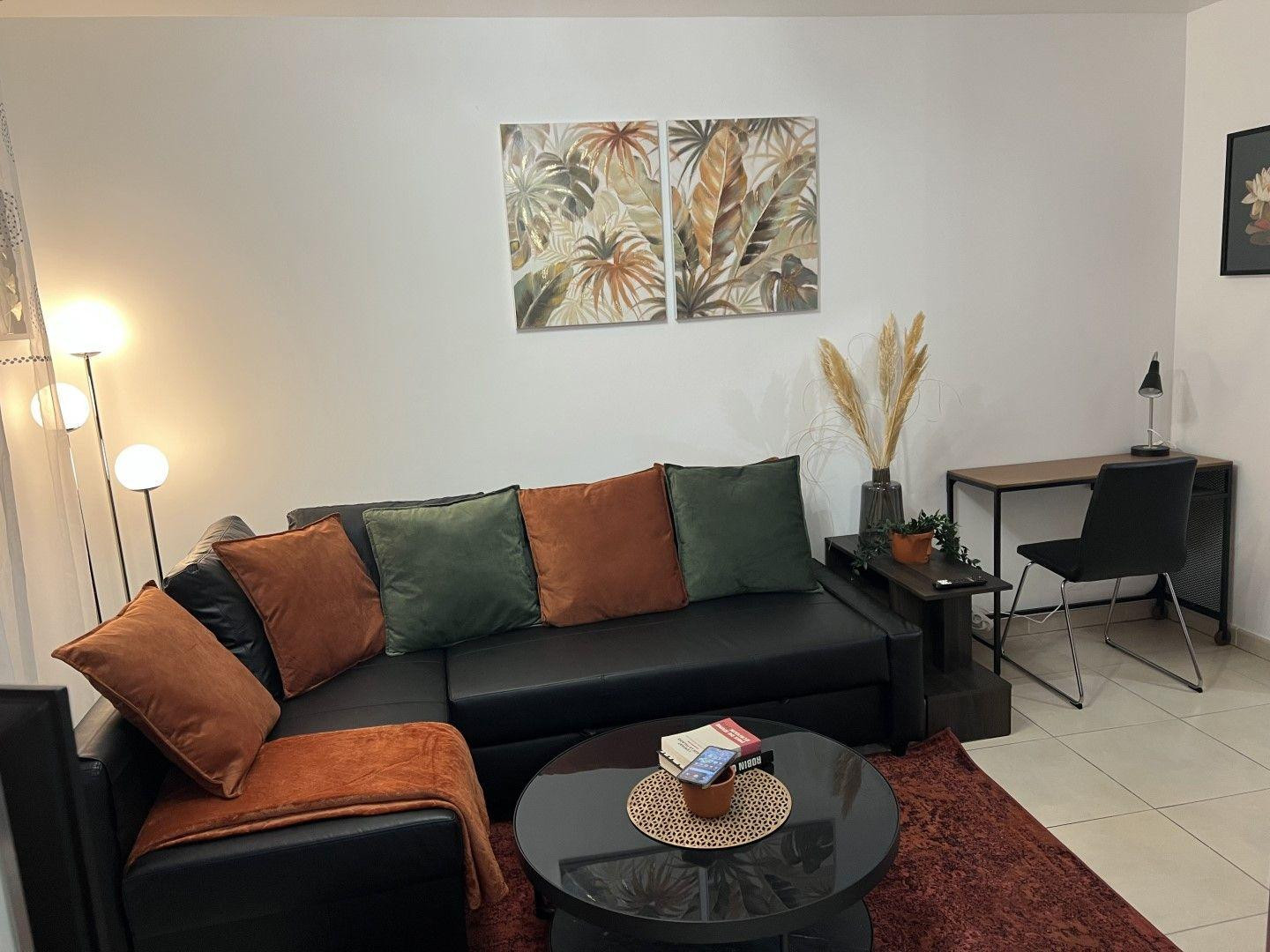 
                                                Location
                                                 Superbe 2 pièces meublé 43m2 à Marseille Prado