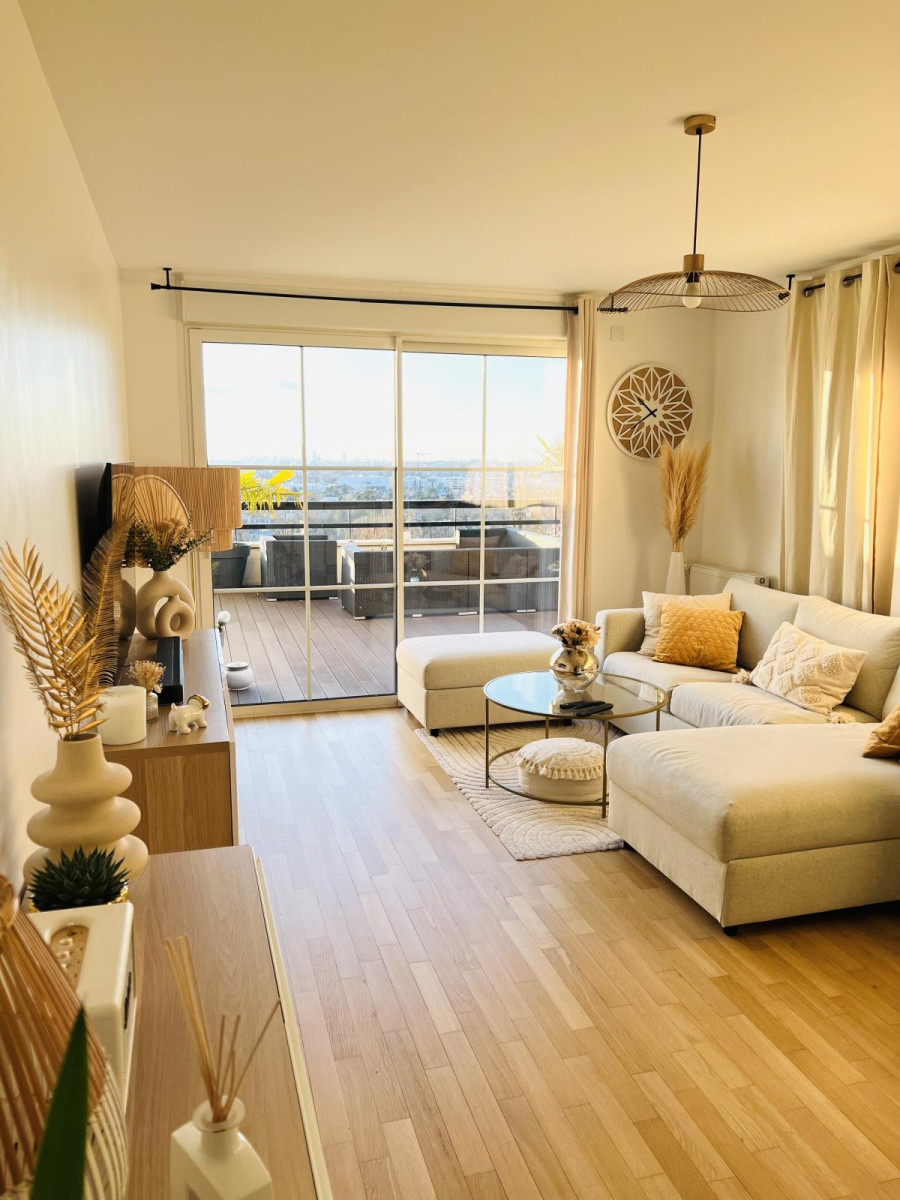 
                                                Location
                                                 Superbe 2 pièces meublé 50 m² Terrasse  70 m²
