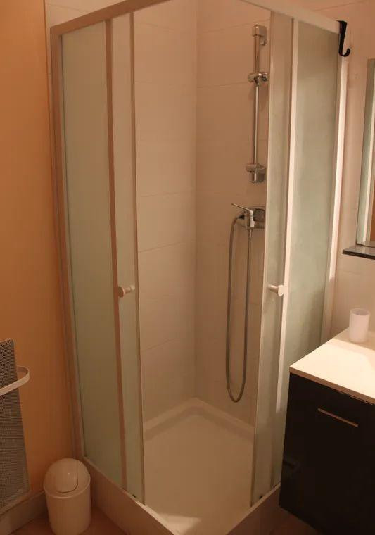 
                                                Location
                                                 Superbe 2P 28m² à 50 m de la gare Saint Jean