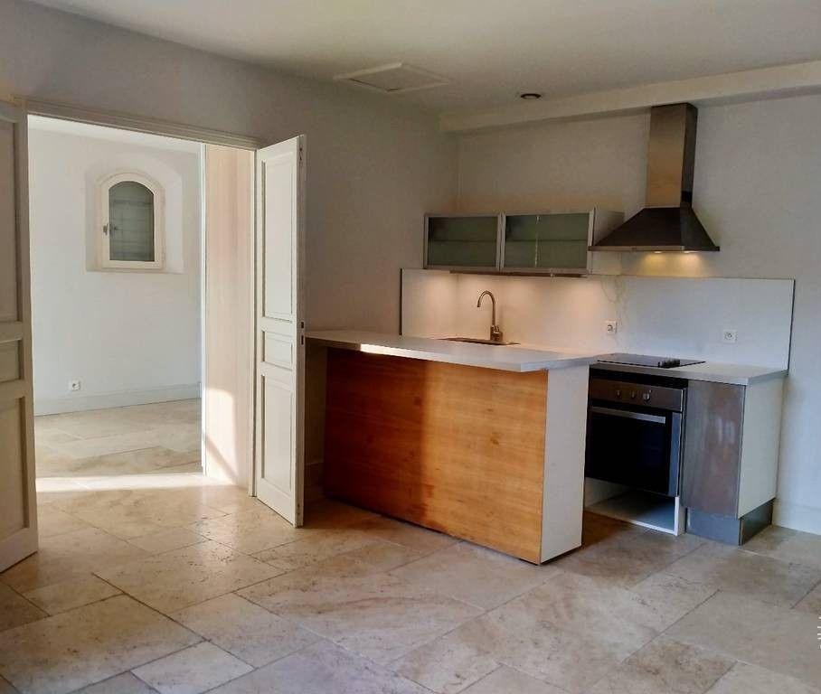 
                                                Location
                                                 Superbe 2P 45m² avec jardin privé