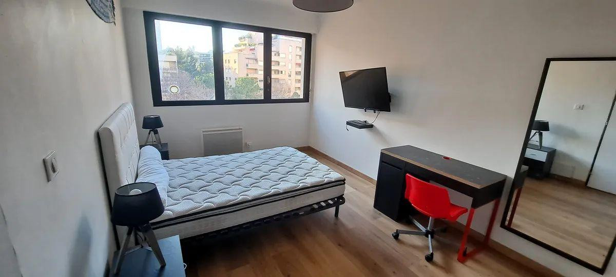 
                                                Location
                                                 Superbe 2P 48m² proche Parc du 26e Centenaire