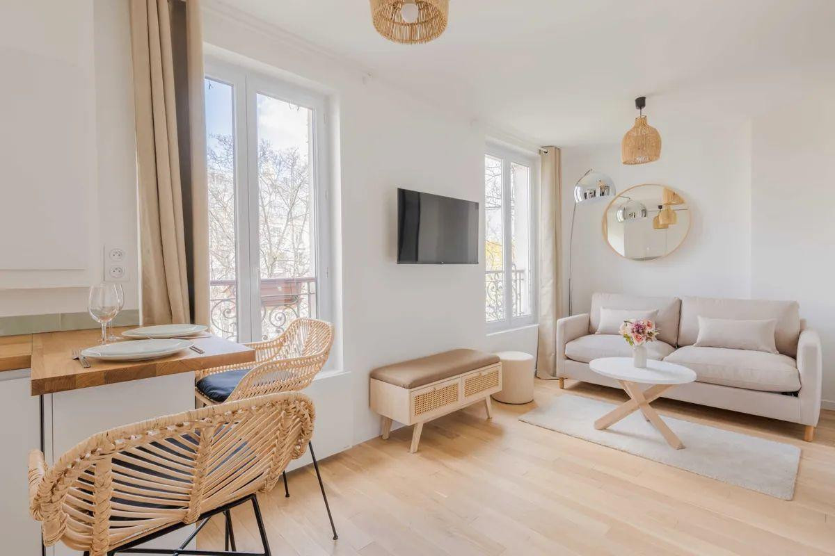 
                                                Location
                                                 Superbe 2P meublé 25² sans vis-à-vis à Montmartre