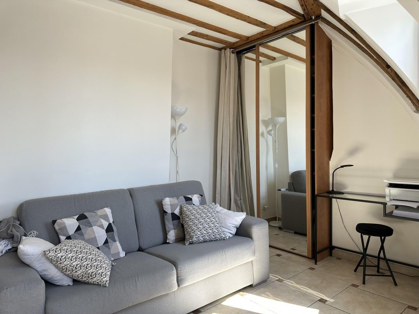 
                                                Location
                                                 Superbe 2P meublé 34m² au cœur de Paris
