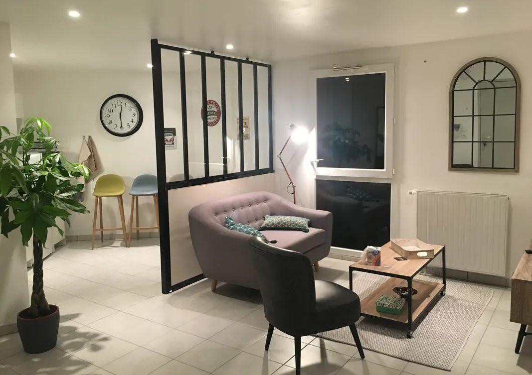 
                                                Location
                                                 Superbe 2P meublé 40m2 rue de la Bourgeonnière