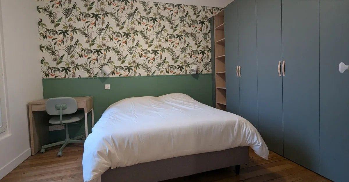 
                                                Location
                                                 Superbe 2P meublé 42m² entièrement refait à neuf