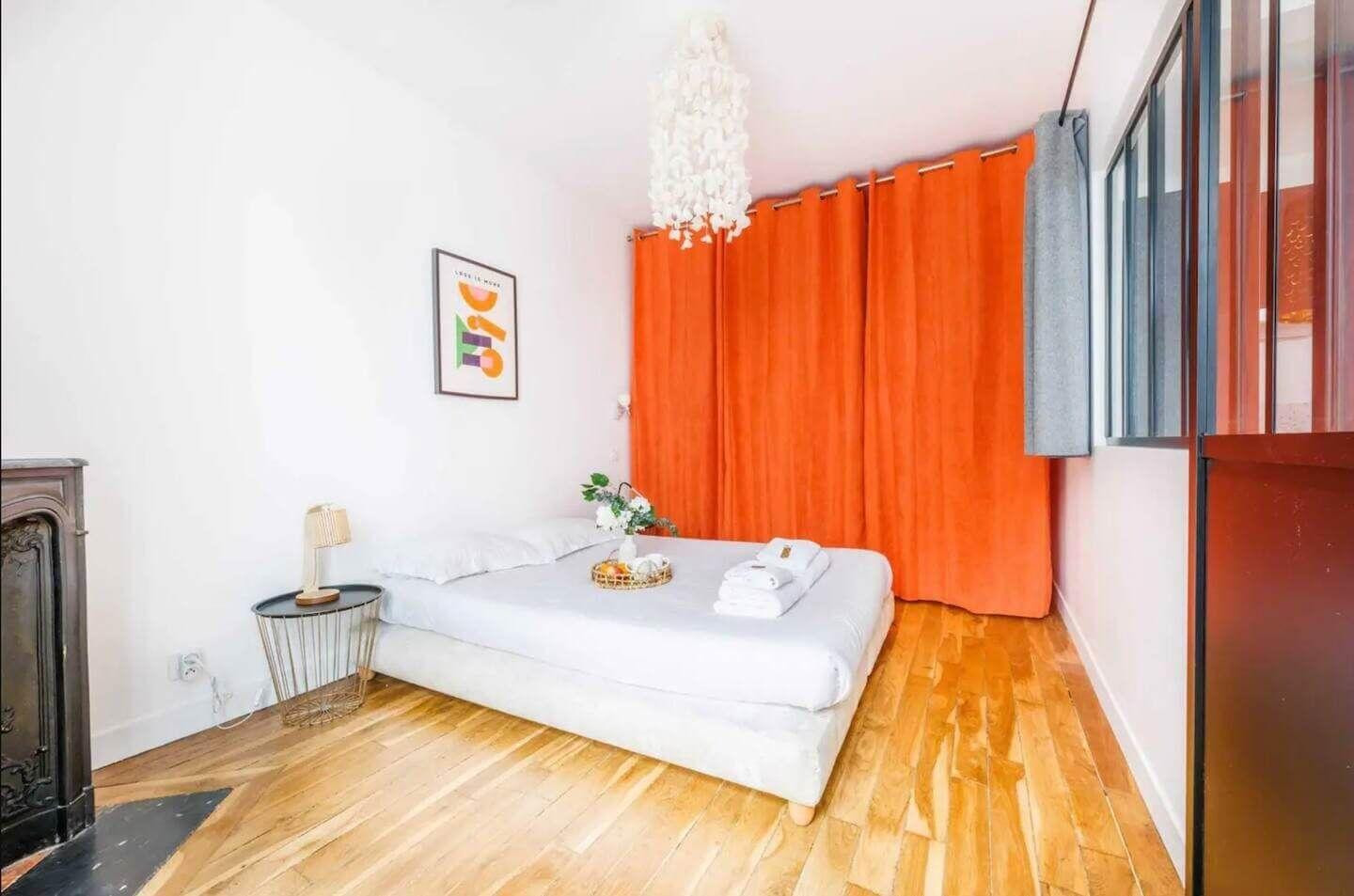 
                                                Location
                                                 Superbe 2P meublé 45m² refait à neuf