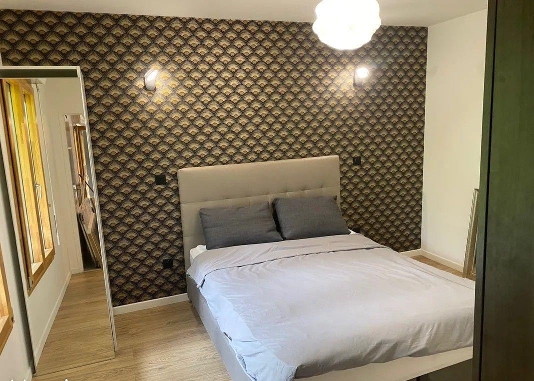 
                                                Location
                                                 Superbe 2P meublé 47m² Métro Aymé Césaire