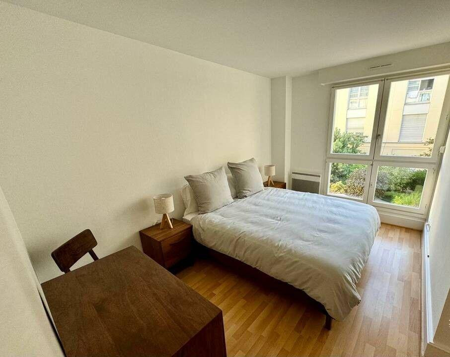 
                                                Location
                                                 Superbe 2P meublé 47m² paisible à Versailles