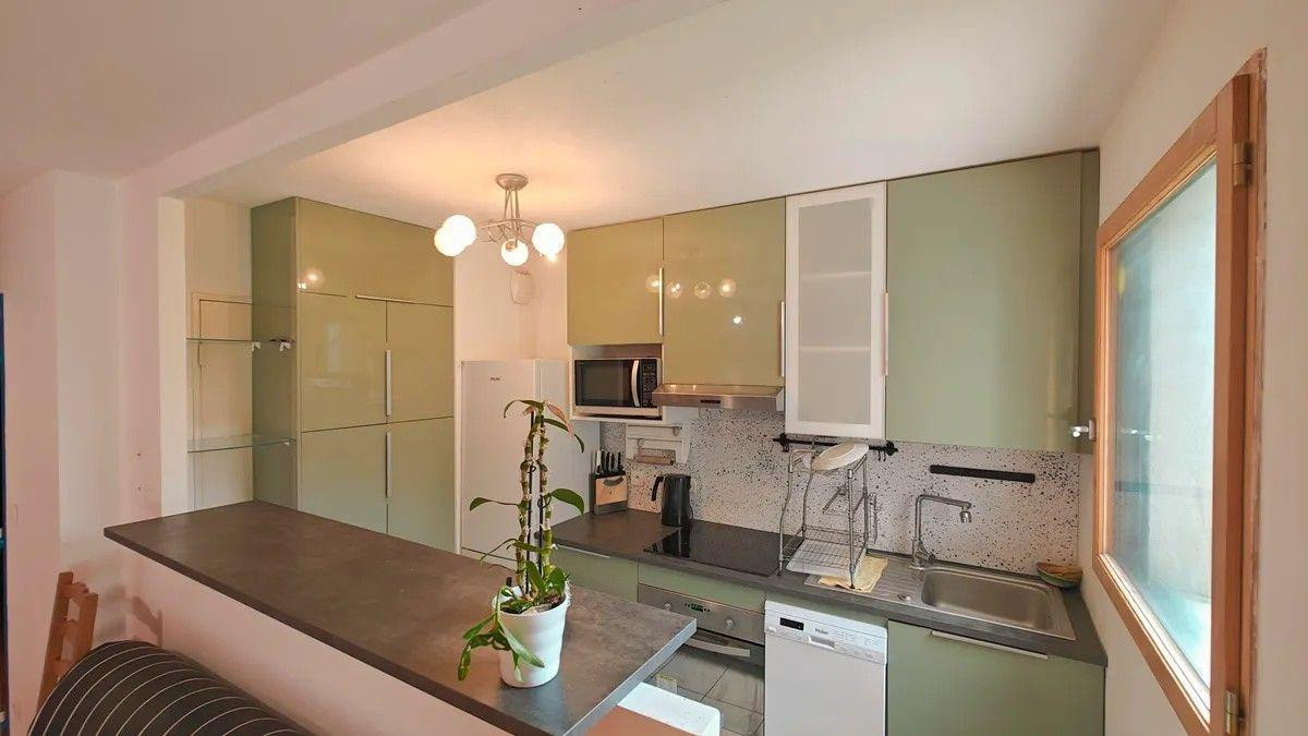 
                                                Location
                                                 Superbe 2P meublé 50m² à Asnières-sur-Seine