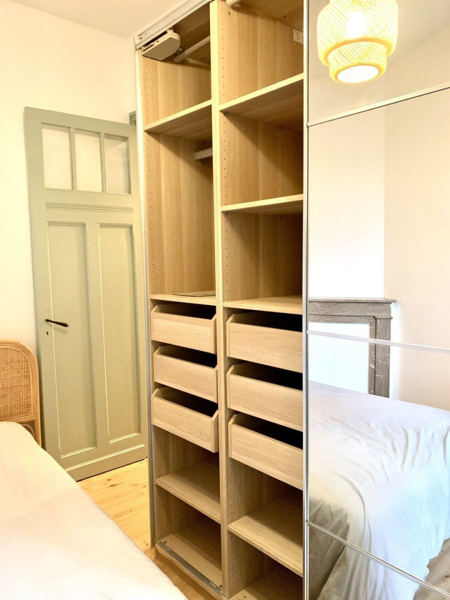 
                                                Location
                                                 Superbe 2P meublé 51m² refait à neuf Saint Sauveur