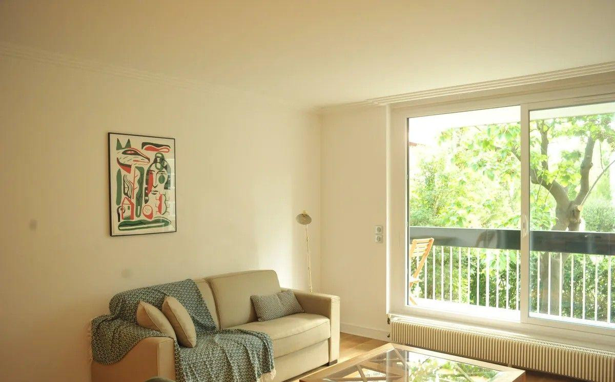 
                                                Location
                                                 Superbe 2P meublé 52m² avec balcon-terrasse 17m²