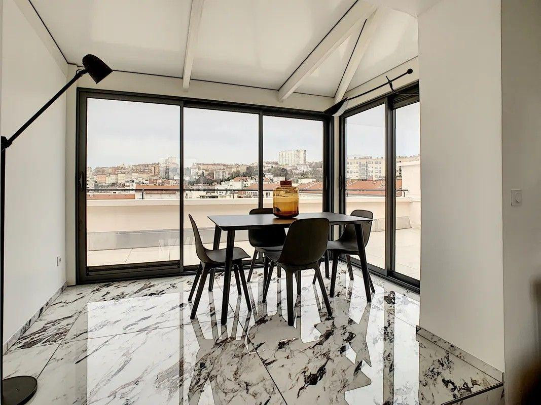 
                                                Location
                                                 Superbe 2P meublé 52m² avec terrasse 30m²