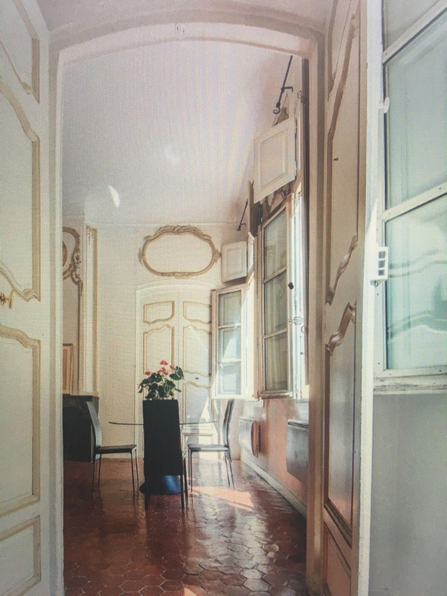 
                                                Location
                                                 Superbe 2P meublé 63m² dans très bel immeuble