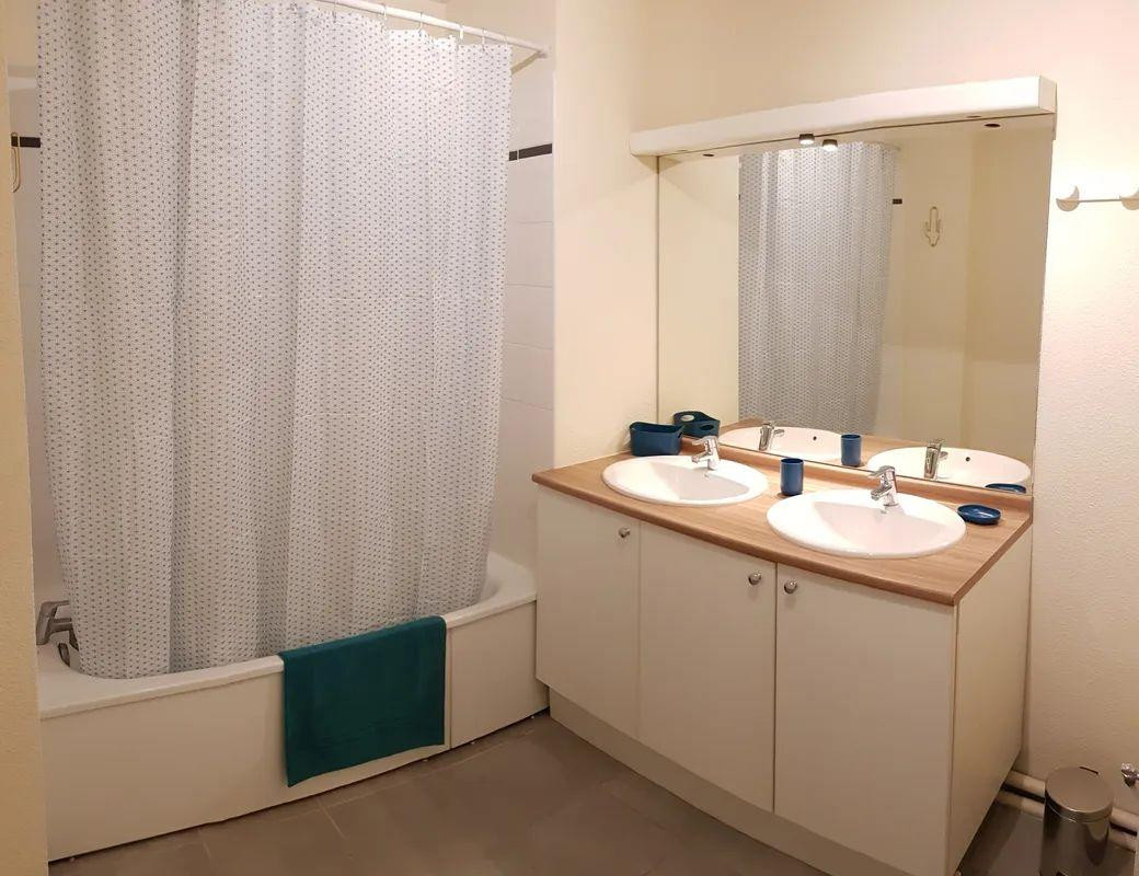 
                                                Location
                                                 Superbe 2P meublé et rénové 38m² Montaudran