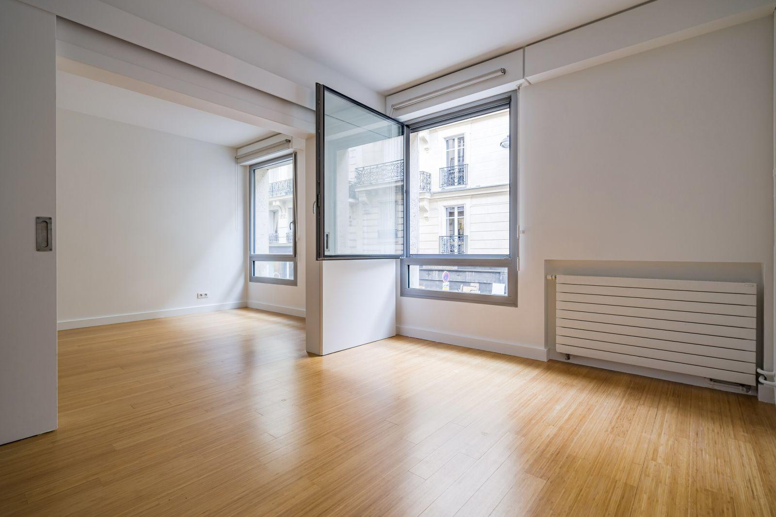 
                                                Location
                                                 Superbe 3P 52m² refait à neuf