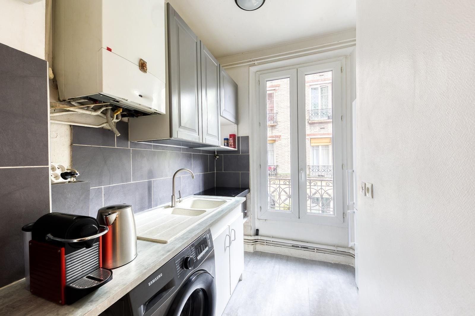 
                                                Location
                                                 Superbe 3P meublé 40m² au calme