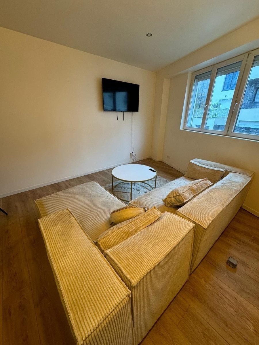 
                                                Location
                                                 Superbe 3P meublé 51m²