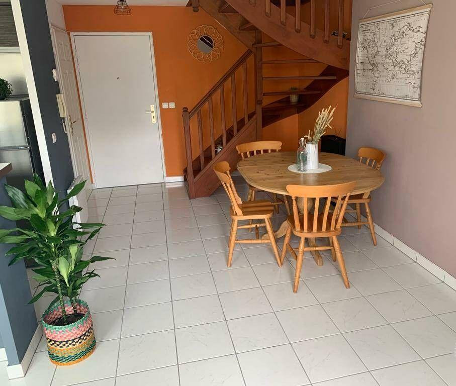 
                                                Location
                                                 Superbe 3P meublé 57m² avec terrasse