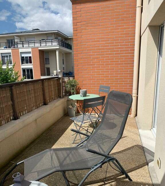 
                                                Location
                                                 Superbe 3P meublé 57m² avec terrasse
