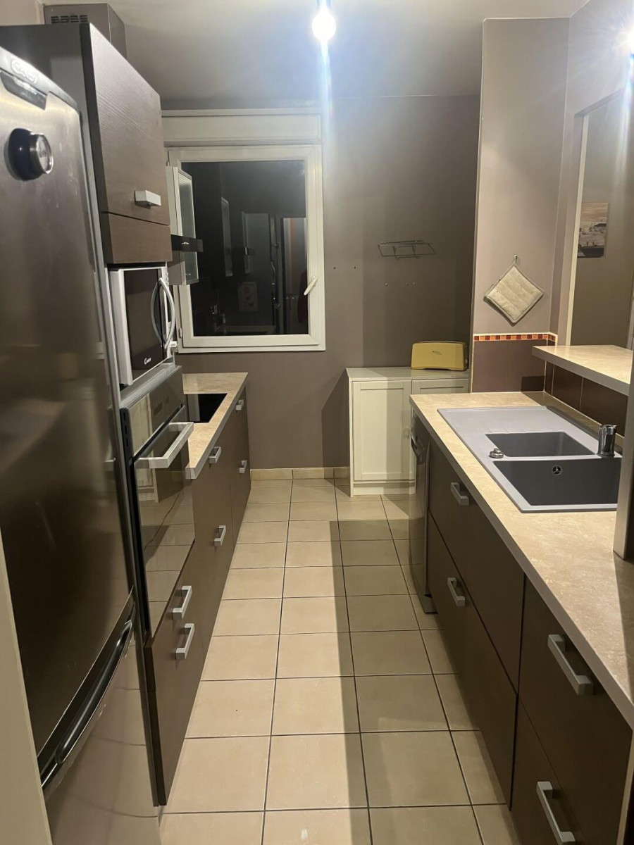 
                                                Location
                                                 Superbe 4P 96m² meublé et équipé avec terrasse